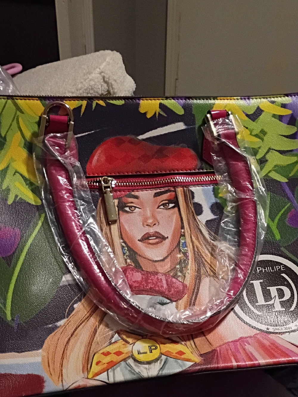 LP Illustrated Portrait Tote Bag in Multicolor with Pink Handles